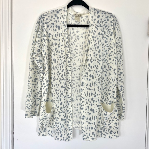 Cotton Emporium Sweaters - Cotton Emporium Ivory Blue Leopard Print Open Front‎ Cardigan Sweater Women's LL